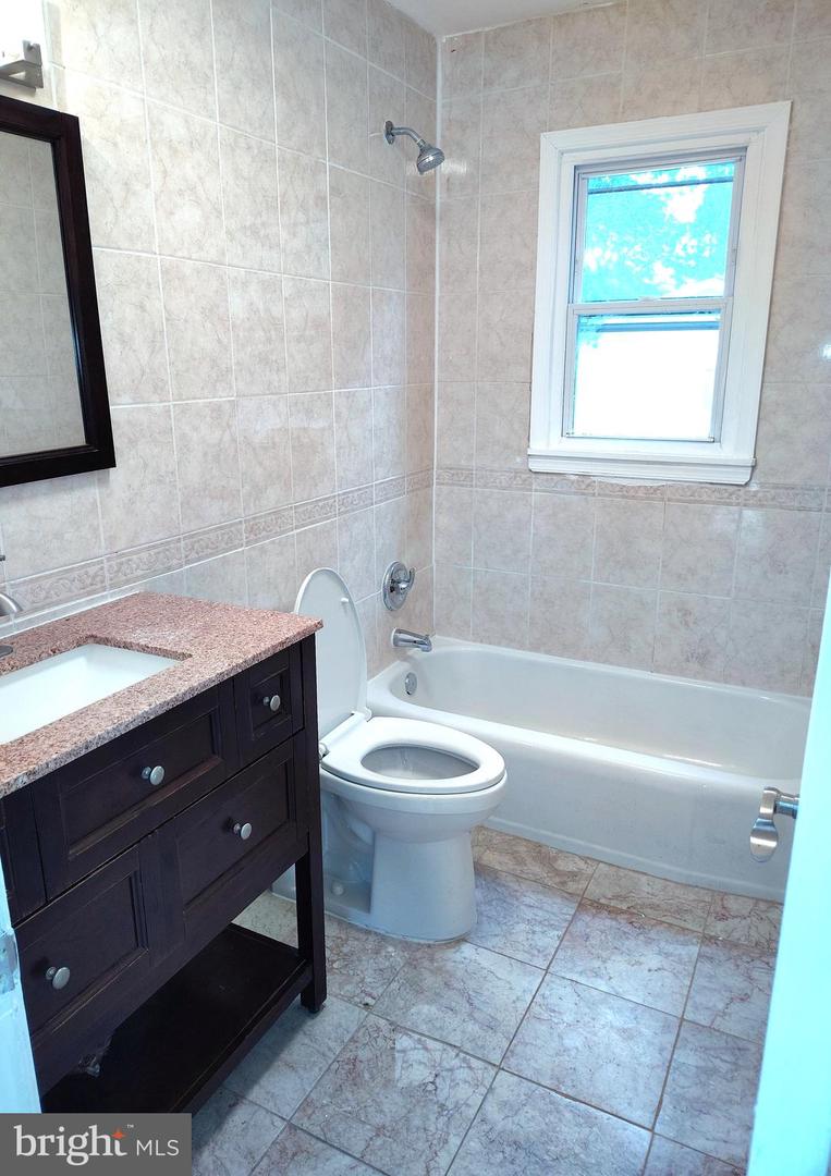 1912 RICHMOND AVE, WOODBRIDGE, Virginia 22191, 5 Bedrooms Bedrooms, ,2 BathroomsBathrooms,Residential,For sale,1912 RICHMOND AVE,VAPW2094040 MLS # VAPW2094040