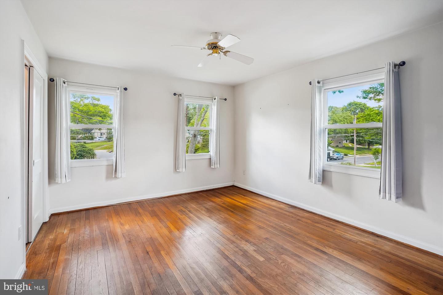 2001 ROLLINS DR, ALEXANDRIA, Virginia 22307, 3 Bedrooms Bedrooms, ,1 BathroomBathrooms,Residential,For sale,2001 ROLLINS DR,VAFX2238774 MLS # VAFX2238774
