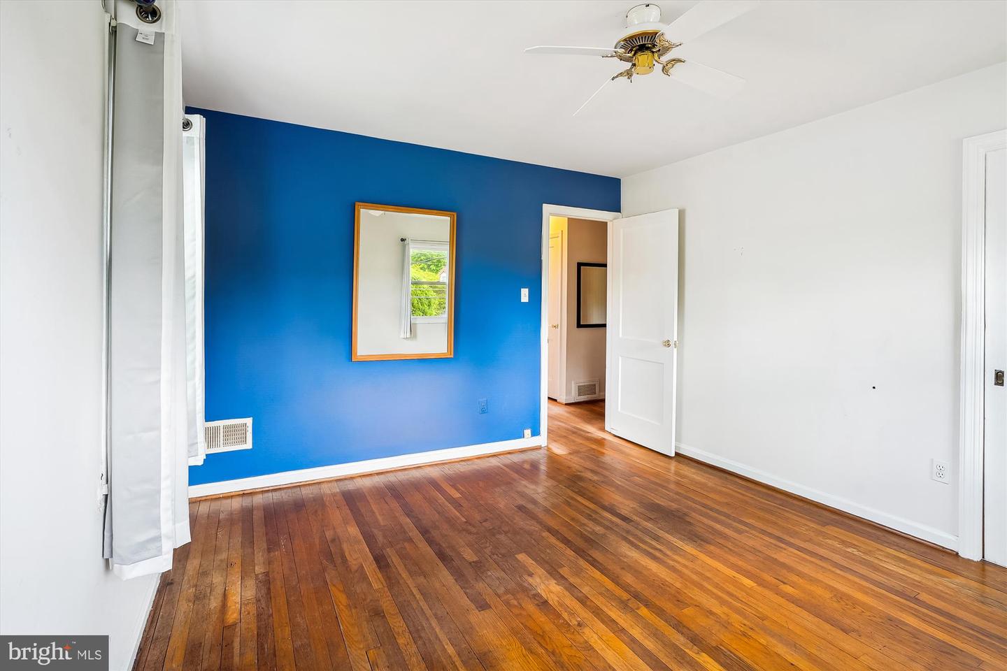 2001 ROLLINS DR, ALEXANDRIA, Virginia 22307, 3 Bedrooms Bedrooms, ,1 BathroomBathrooms,Residential,For sale,2001 ROLLINS DR,VAFX2238774 MLS # VAFX2238774