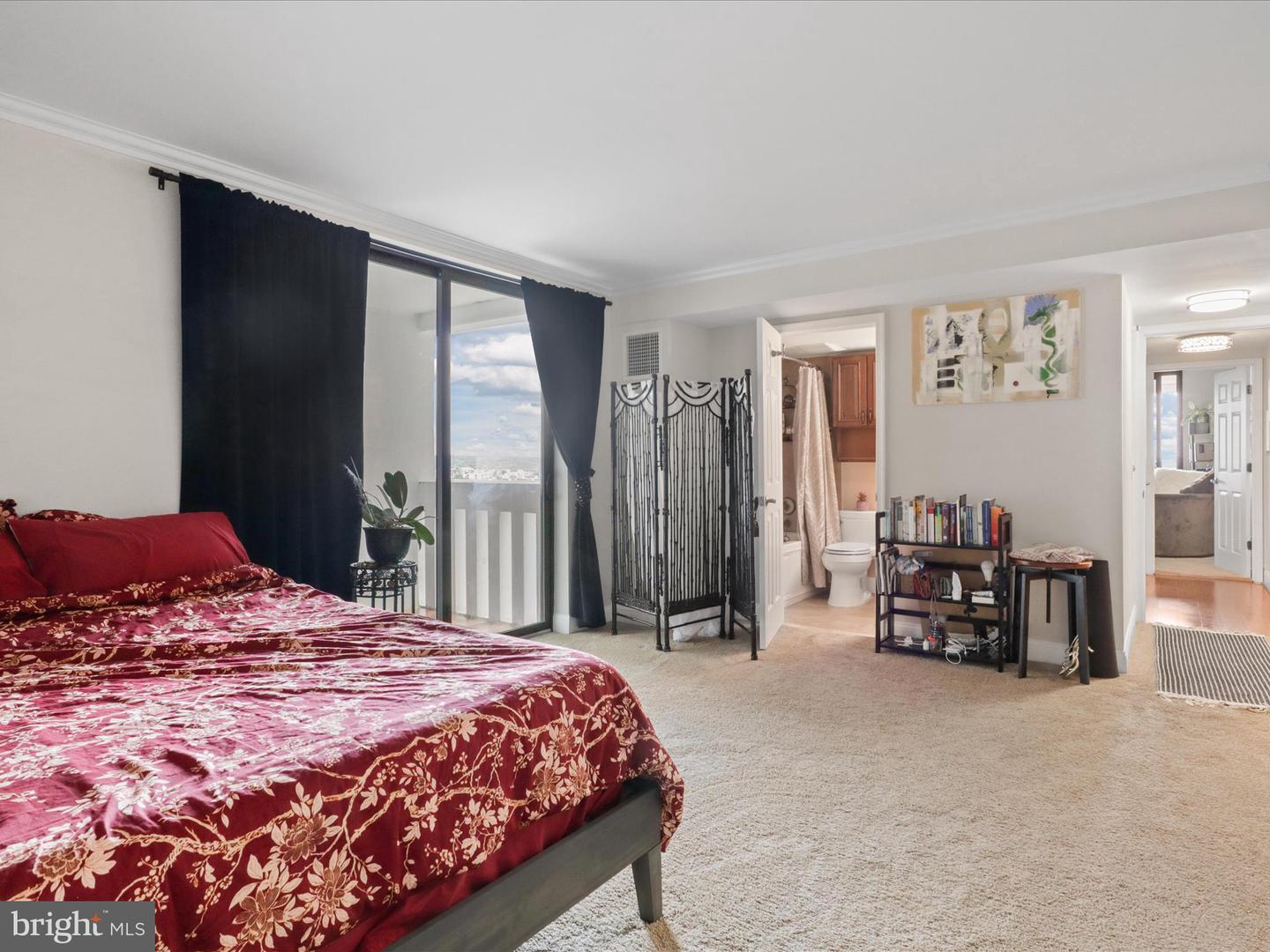 6101 EDSALL RD #1705, ALEXANDRIA, Virginia 22304, 2 Bedrooms Bedrooms, ,2 BathroomsBathrooms,Residential,For sale,6101 EDSALL RD #1705,VAAX2045006 MLS # VAAX2045006