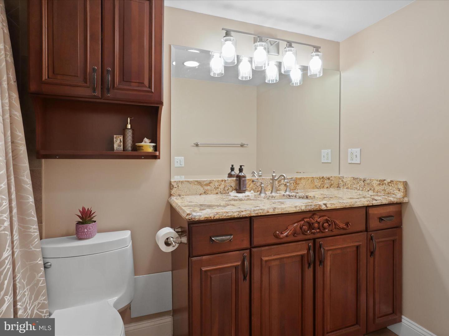 6101 EDSALL RD #1705, ALEXANDRIA, Virginia 22304, 2 Bedrooms Bedrooms, ,2 BathroomsBathrooms,Residential,For sale,6101 EDSALL RD #1705,VAAX2045006 MLS # VAAX2045006