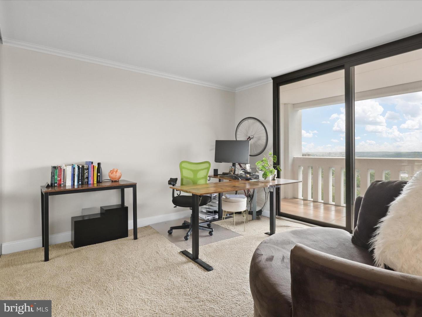 6101 EDSALL RD #1705, ALEXANDRIA, Virginia 22304, 2 Bedrooms Bedrooms, ,2 BathroomsBathrooms,Residential,For sale,6101 EDSALL RD #1705,VAAX2045006 MLS # VAAX2045006