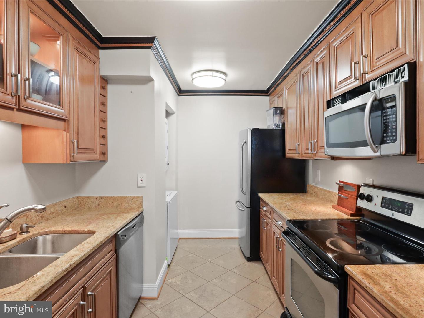 6101 EDSALL RD #1705, ALEXANDRIA, Virginia 22304, 2 Bedrooms Bedrooms, ,2 BathroomsBathrooms,Residential,For sale,6101 EDSALL RD #1705,VAAX2045006 MLS # VAAX2045006