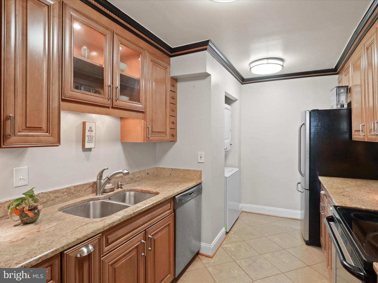 6101 EDSALL RD #1705, ALEXANDRIA, Virginia 22304, 2 Bedrooms Bedrooms, ,2 BathroomsBathrooms,Residential,For sale,6101 EDSALL RD #1705,VAAX2045006 MLS # VAAX2045006