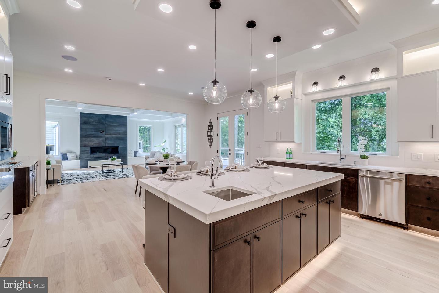 506 KINGSLEY RD, VIENNA, Virginia 22180, 6 Bedrooms Bedrooms, ,6 BathroomsBathrooms,Residential,For sale,506 KINGSLEY RD,VAFX2239030 MLS # VAFX2239030