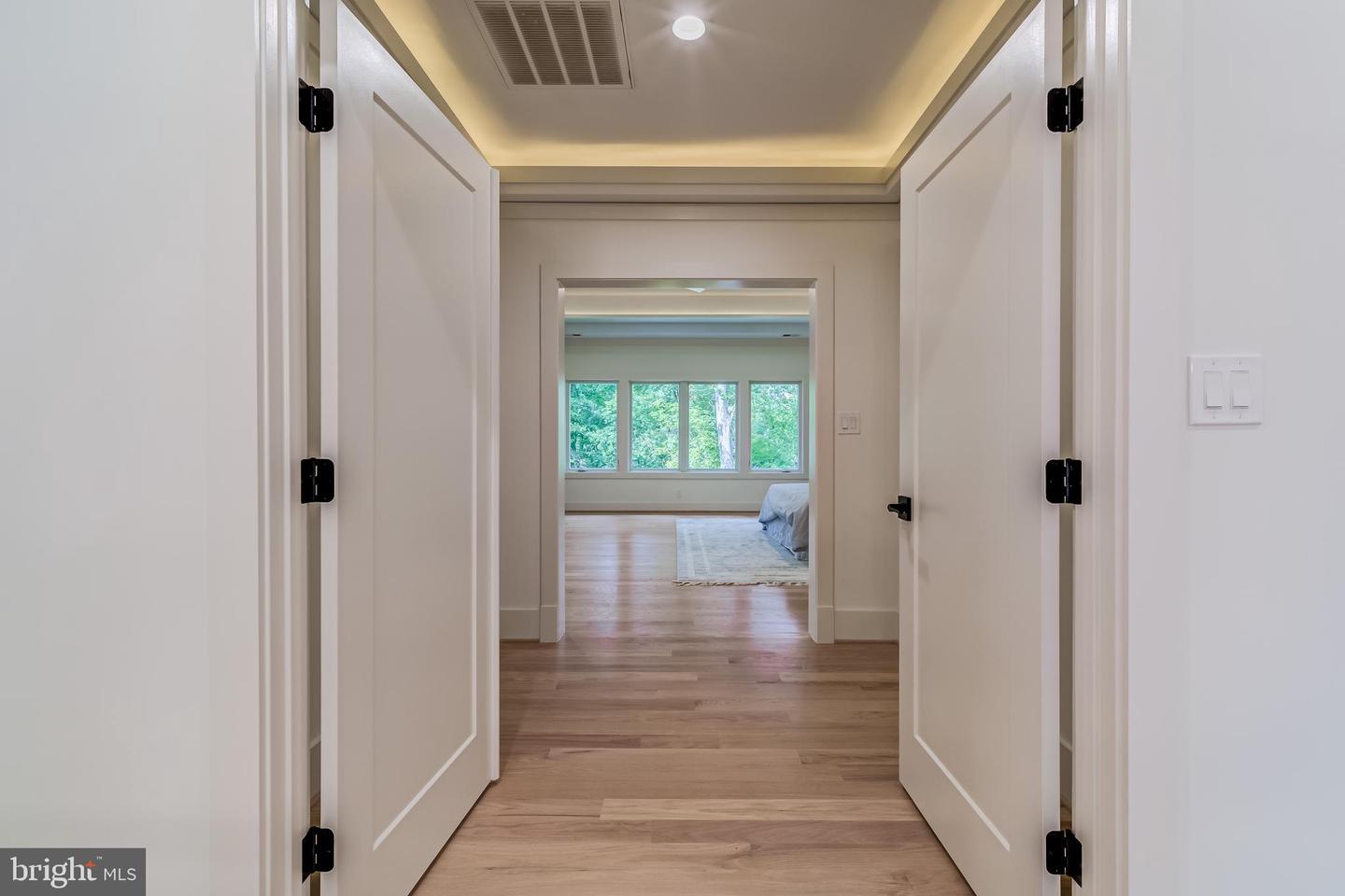 506 KINGSLEY RD, VIENNA, Virginia 22180, 6 Bedrooms Bedrooms, ,6 BathroomsBathrooms,Residential,For sale,506 KINGSLEY RD,VAFX2239030 MLS # VAFX2239030