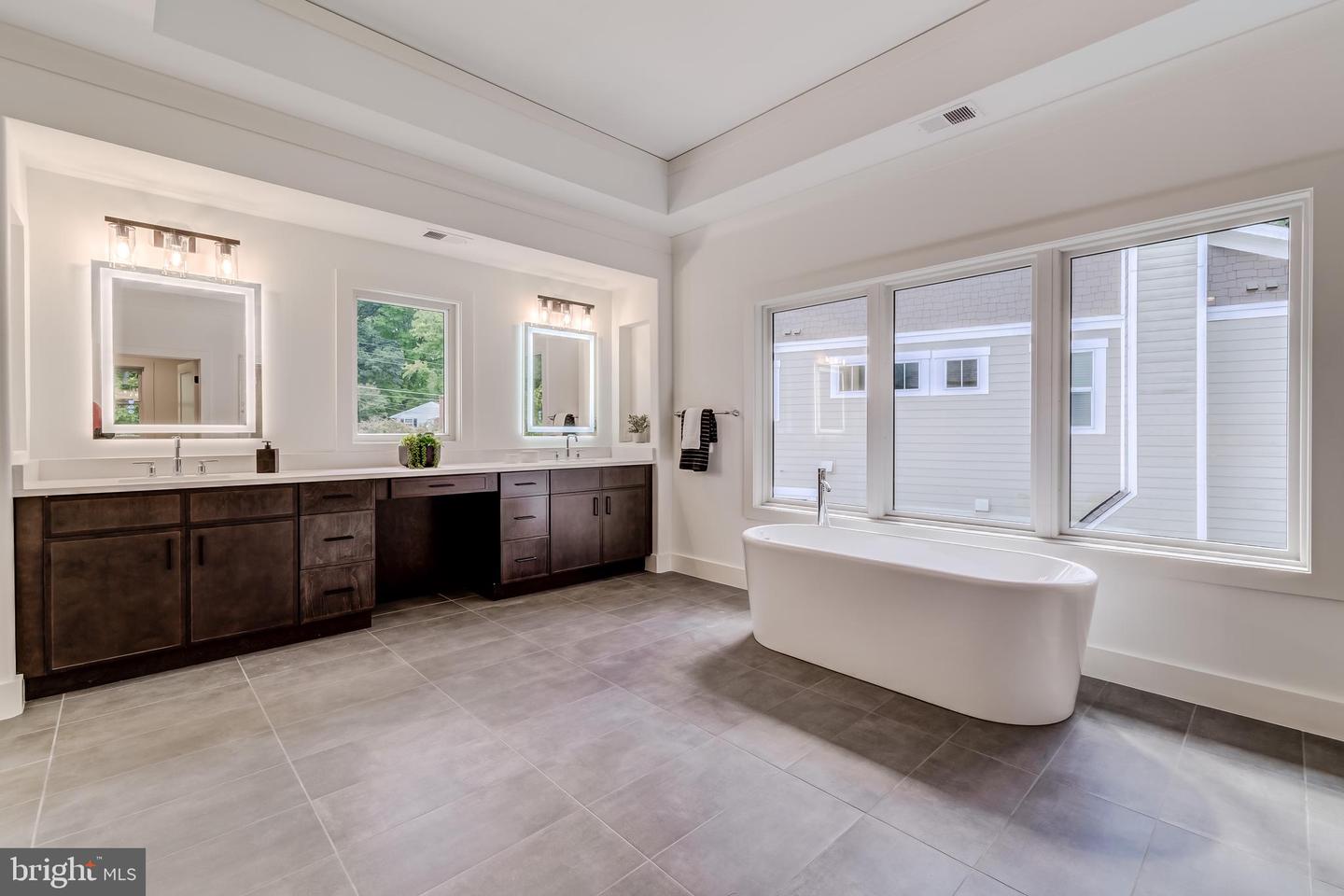506 KINGSLEY RD, VIENNA, Virginia 22180, 6 Bedrooms Bedrooms, ,6 BathroomsBathrooms,Residential,For sale,506 KINGSLEY RD,VAFX2239030 MLS # VAFX2239030
