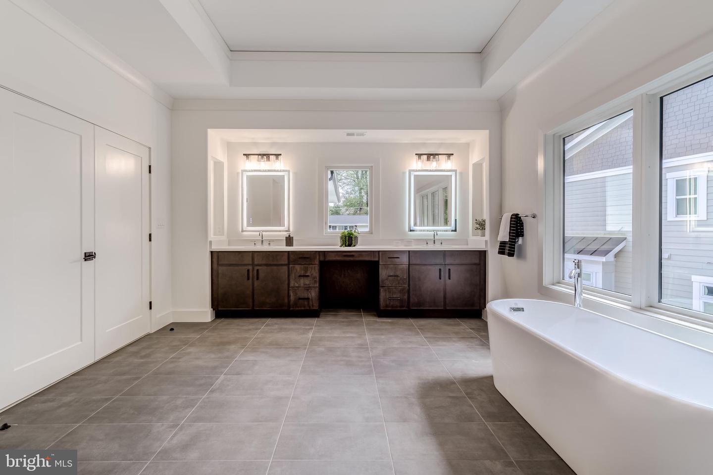 506 KINGSLEY RD, VIENNA, Virginia 22180, 6 Bedrooms Bedrooms, ,6 BathroomsBathrooms,Residential,For sale,506 KINGSLEY RD,VAFX2239030 MLS # VAFX2239030