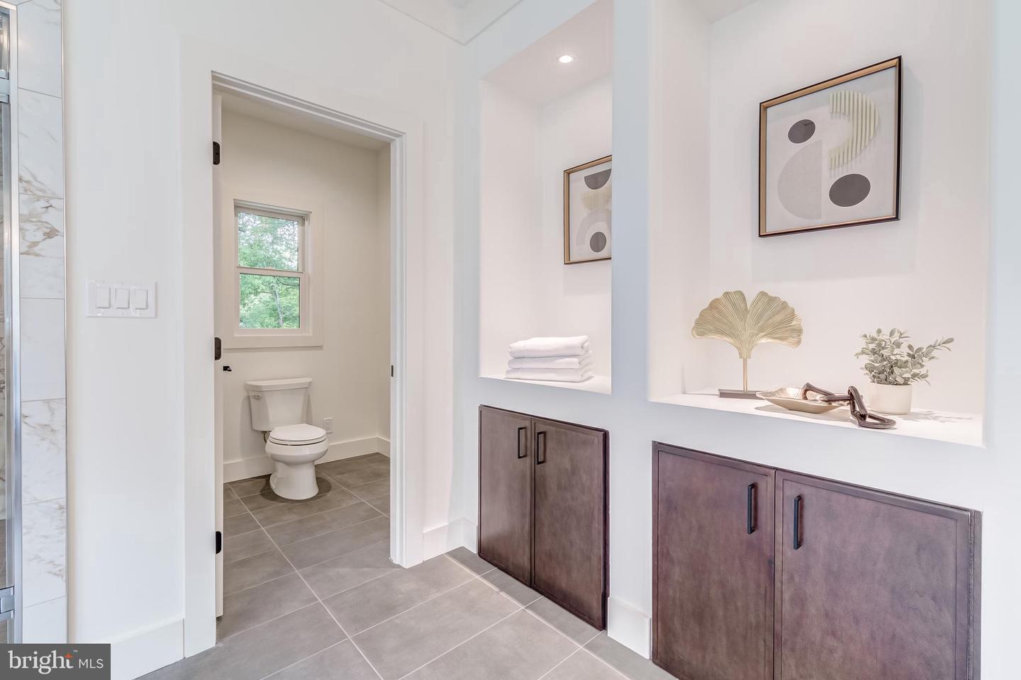506 KINGSLEY RD, VIENNA, Virginia 22180, 6 Bedrooms Bedrooms, ,6 BathroomsBathrooms,Residential,For sale,506 KINGSLEY RD,VAFX2239030 MLS # VAFX2239030