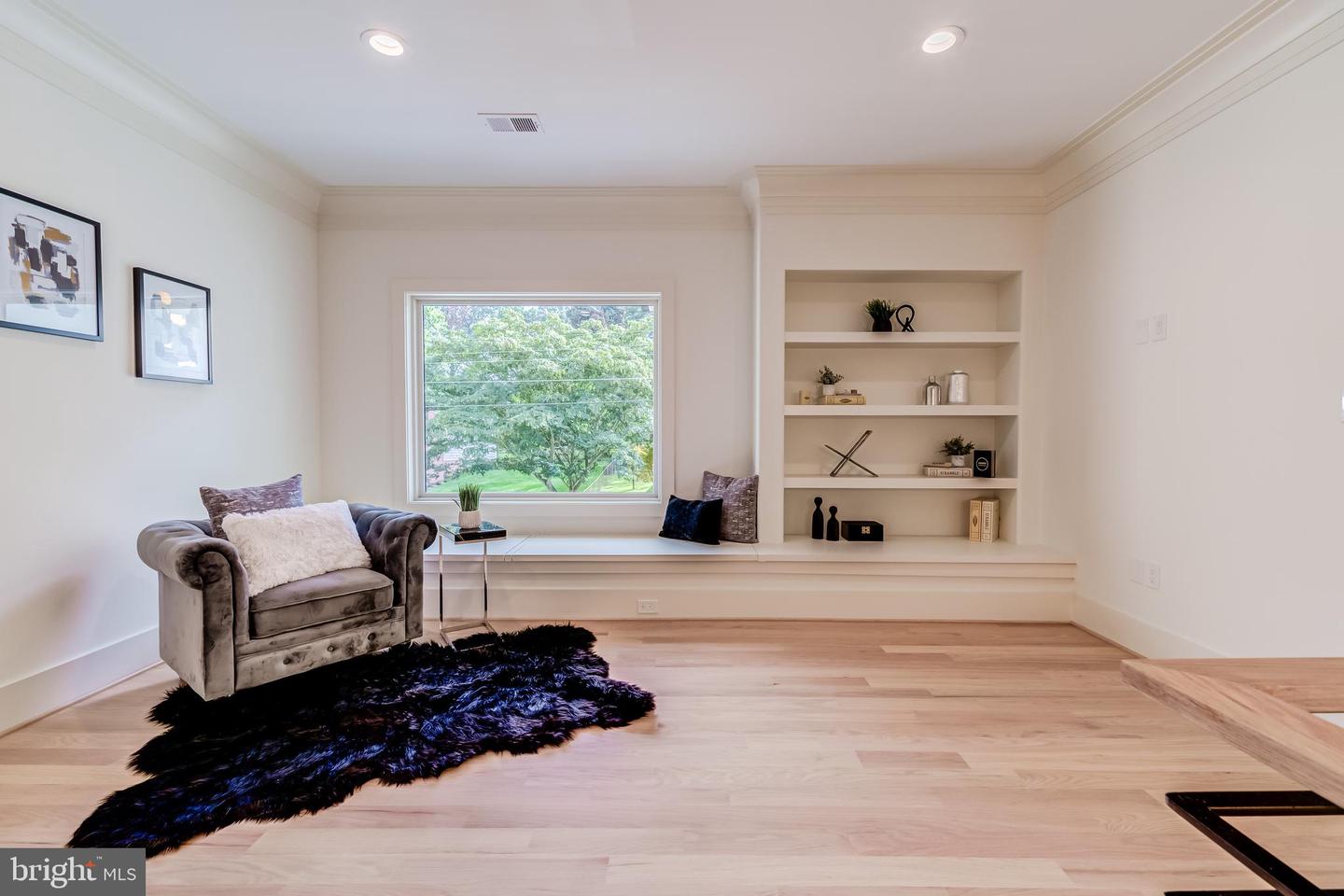 506 KINGSLEY RD, VIENNA, Virginia 22180, 6 Bedrooms Bedrooms, ,6 BathroomsBathrooms,Residential,For sale,506 KINGSLEY RD,VAFX2239030 MLS # VAFX2239030