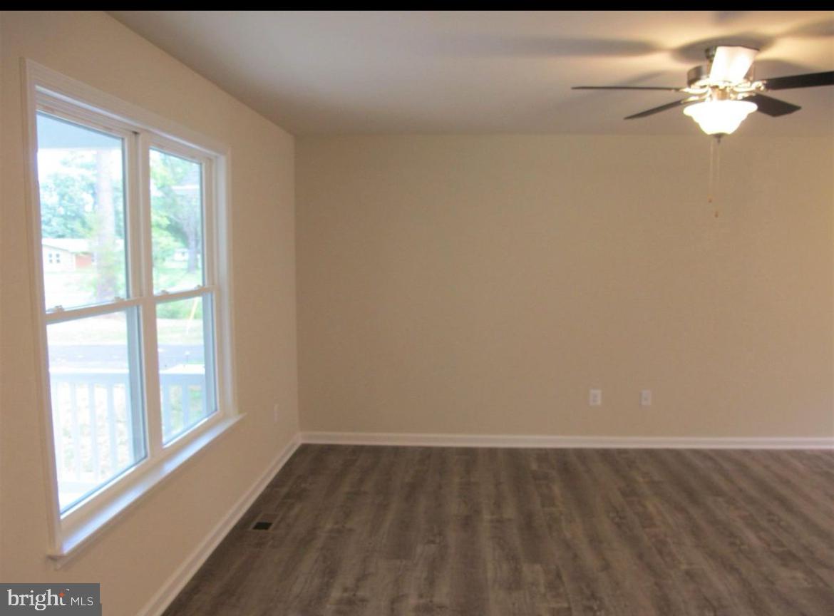 520 GLEBE RD S, MONTROSS, Virginia 22520, 3 Bedrooms Bedrooms, ,2 BathroomsBathrooms,Residential,For sale,520 GLEBE RD S,VAWE2008862 MLS # VAWE2008862