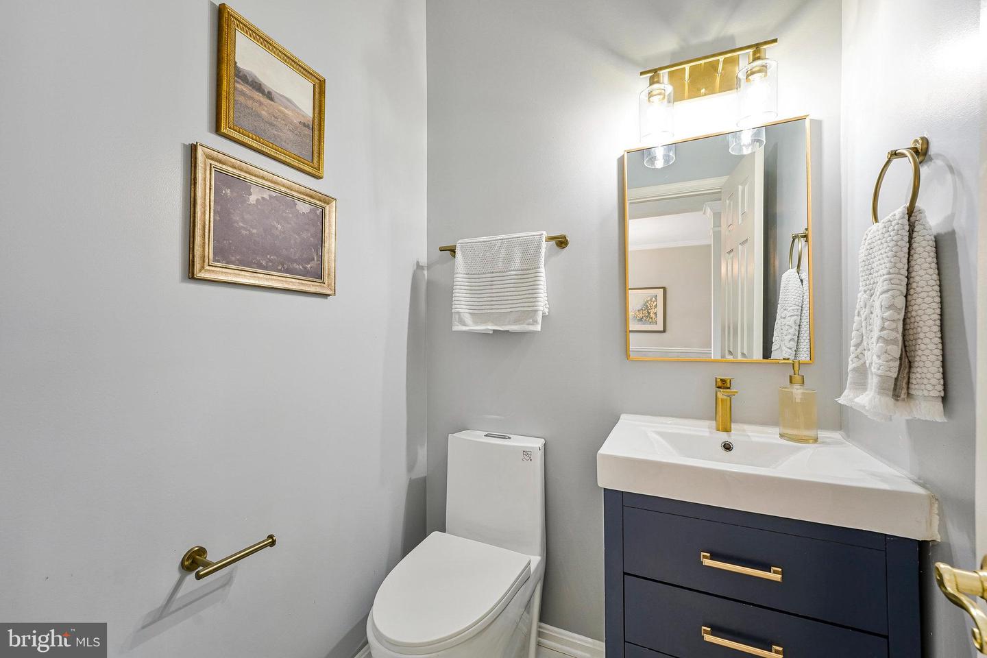 2749 CEDAR CROSSING LN, VIENNA, Virginia 22180, 3 Bedrooms Bedrooms, ,2 BathroomsBathrooms,Residential,For sale,2749 CEDAR CROSSING LN,VAFX2239074 MLS # VAFX2239074