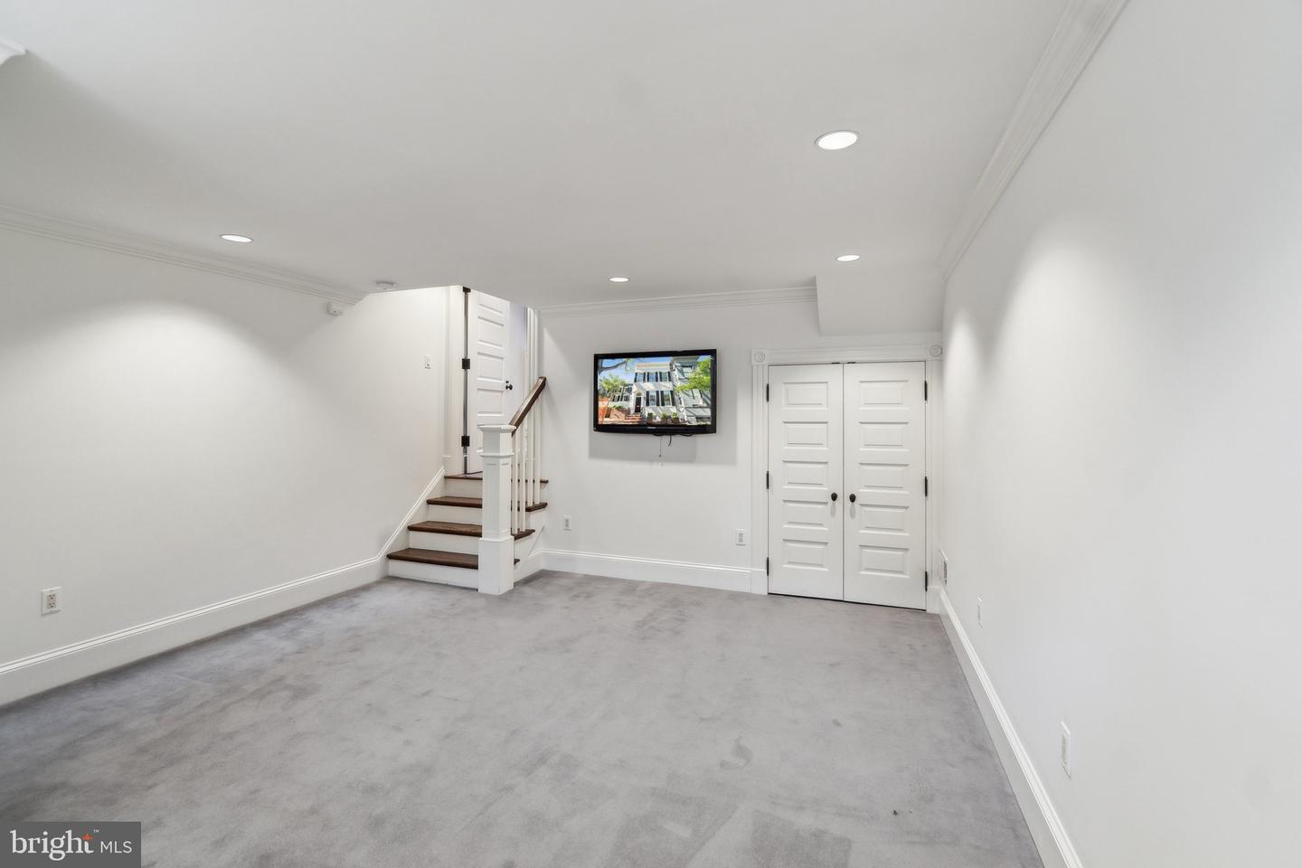 3257 O ST NW, WASHINGTON, District Of Columbia 20007, 4 Bedrooms Bedrooms, ,3 BathroomsBathrooms,Residential,For sale,3257 O ST NW,DCDC2199400 MLS # DCDC2199400