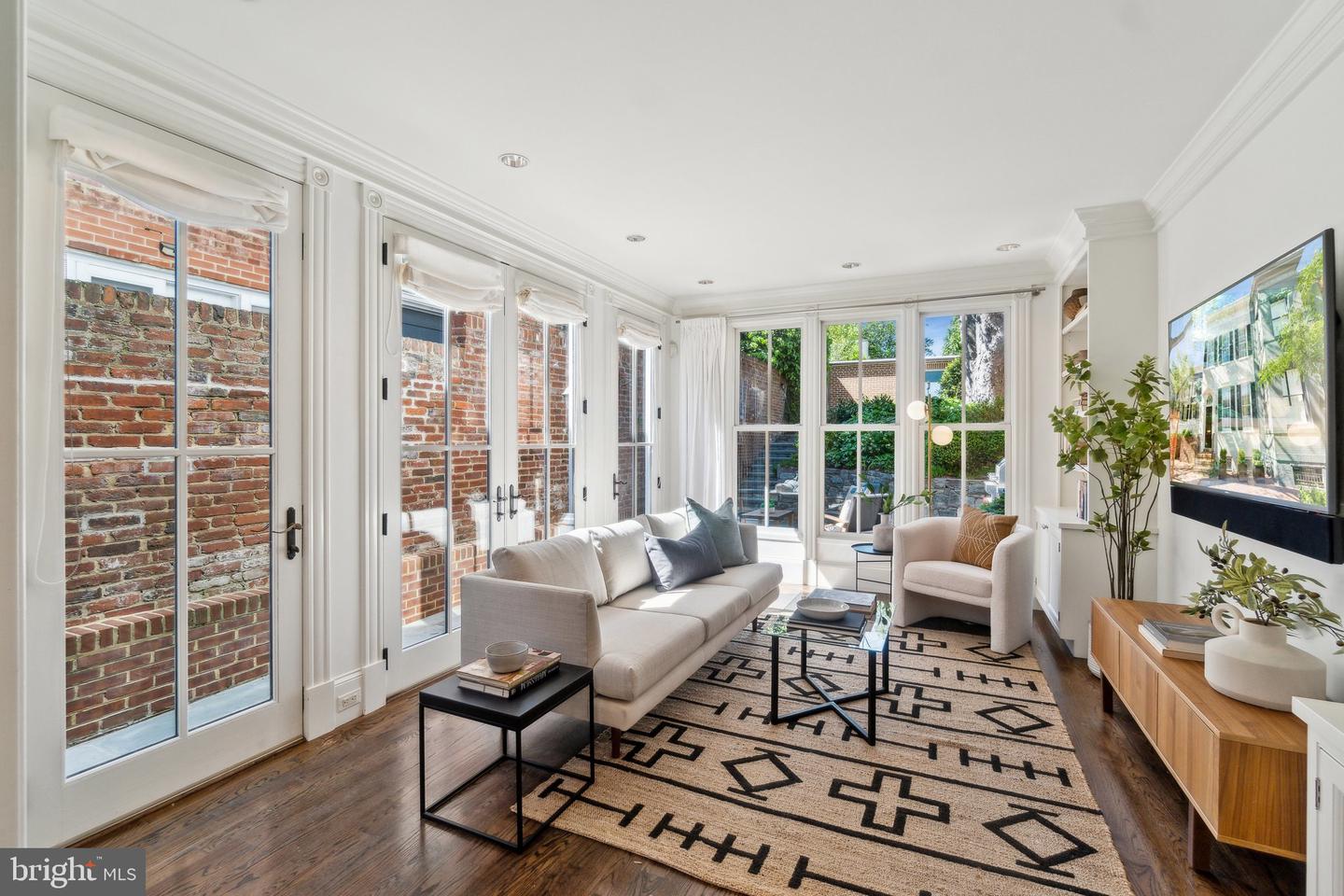 3257 O ST NW, WASHINGTON, District Of Columbia 20007, 4 Bedrooms Bedrooms, ,3 BathroomsBathrooms,Residential,For sale,3257 O ST NW,DCDC2199400 MLS # DCDC2199400