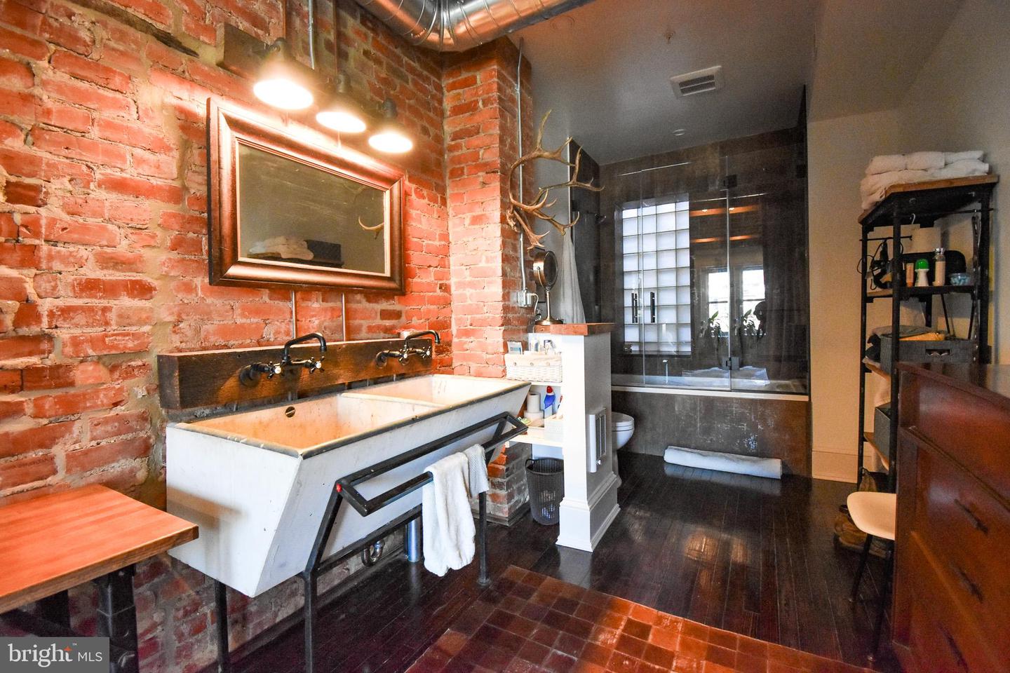 1830 COLUMBIA RD NW, WASHINGTON, District Of Columbia 20009, 4 Bedrooms Bedrooms, ,4 BathroomsBathrooms,Residential,For sale,1830 COLUMBIA RD NW,DCDC2199434 MLS # DCDC2199434