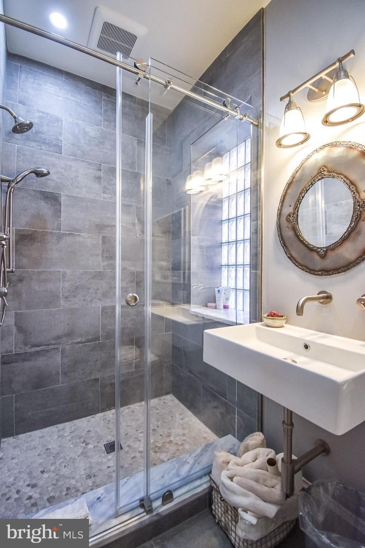 1830 COLUMBIA RD NW, WASHINGTON, District Of Columbia 20009, 4 Bedrooms Bedrooms, ,4 BathroomsBathrooms,Residential,For sale,1830 COLUMBIA RD NW,DCDC2199434 MLS # DCDC2199434