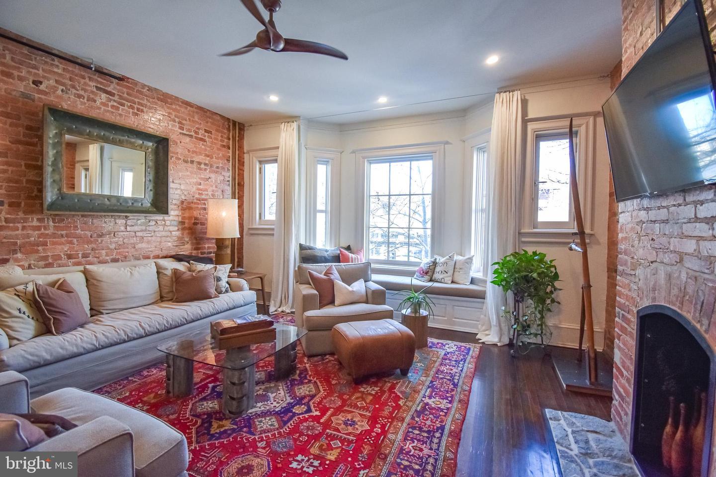 1830 COLUMBIA RD NW, WASHINGTON, District Of Columbia 20009, 4 Bedrooms Bedrooms, ,4 BathroomsBathrooms,Residential,For sale,1830 COLUMBIA RD NW,DCDC2199434 MLS # DCDC2199434