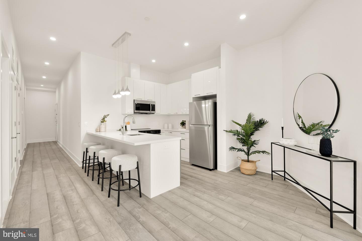 1001 RHODE ISLAND AVE NE #101, WASHINGTON, District Of Columbia 20018, 2 Bedrooms Bedrooms, ,2 BathroomsBathrooms,Residential,For sale,1001 RHODE ISLAND AVE NE #101,DCDC2199328 MLS # DCDC2199328