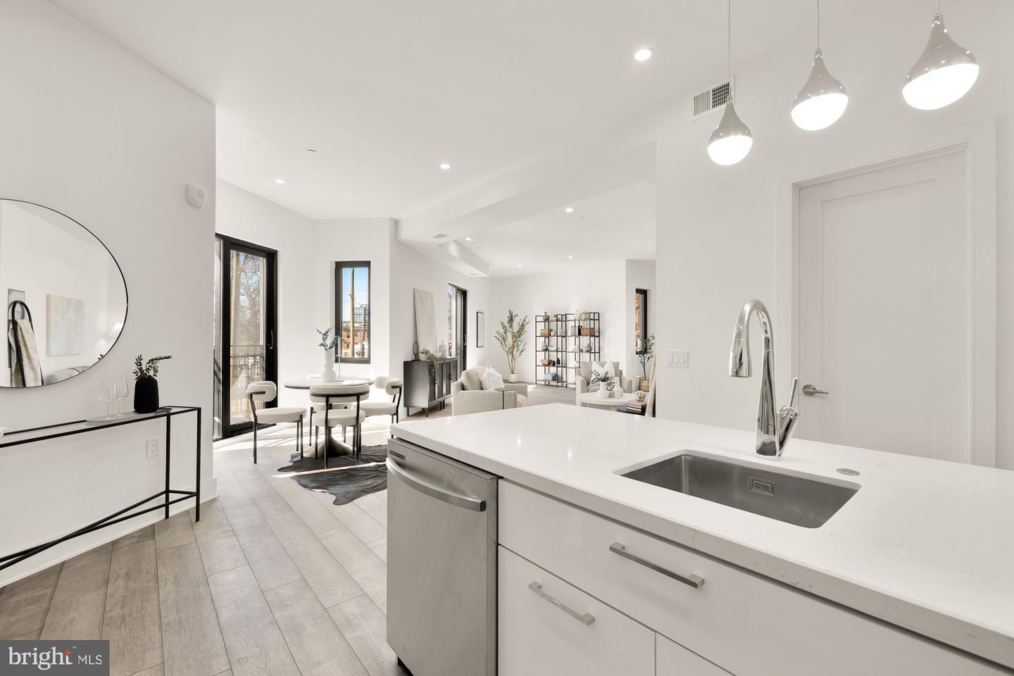 1001 RHODE ISLAND AVE NE #101, WASHINGTON, District Of Columbia 20018, 2 Bedrooms Bedrooms, ,2 BathroomsBathrooms,Residential,For sale,1001 RHODE ISLAND AVE NE #101,DCDC2199328 MLS # DCDC2199328