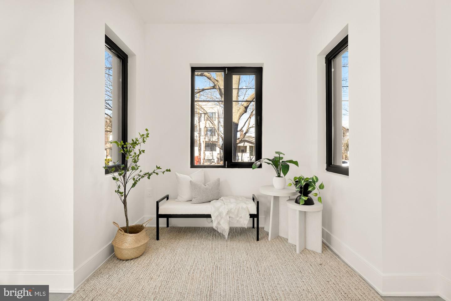 1001 RHODE ISLAND AVE NE #101, WASHINGTON, District Of Columbia 20018, 2 Bedrooms Bedrooms, ,2 BathroomsBathrooms,Residential,For sale,1001 RHODE ISLAND AVE NE #101,DCDC2199328 MLS # DCDC2199328