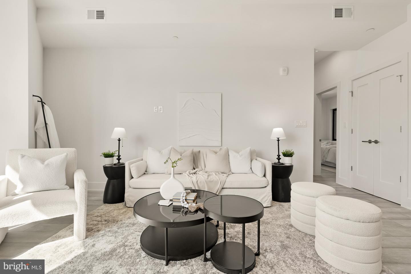 1001 RHODE ISLAND AVE NE #201, WASHINGTON, District Of Columbia 20018, 2 Bedrooms Bedrooms, ,2 BathroomsBathrooms,Residential,For sale,1001 RHODE ISLAND AVE NE #201,DCDC2199330 MLS # DCDC2199330
