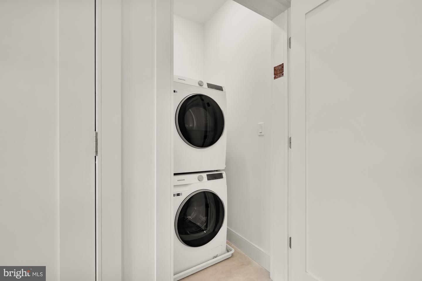 1001 RHODE ISLAND AVE NE #201, WASHINGTON, District Of Columbia 20018, 2 Bedrooms Bedrooms, ,2 BathroomsBathrooms,Residential,For sale,1001 RHODE ISLAND AVE NE #201,DCDC2199330 MLS # DCDC2199330