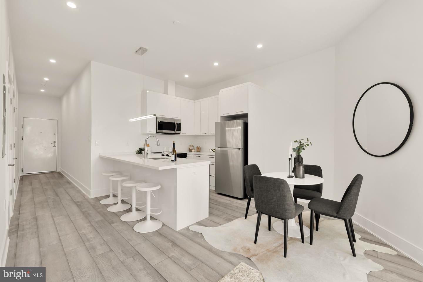 1001 RHODE ISLAND AVE NE #201, WASHINGTON, District Of Columbia 20018, 2 Bedrooms Bedrooms, ,2 BathroomsBathrooms,Residential,For sale,1001 RHODE ISLAND AVE NE #201,DCDC2199330 MLS # DCDC2199330