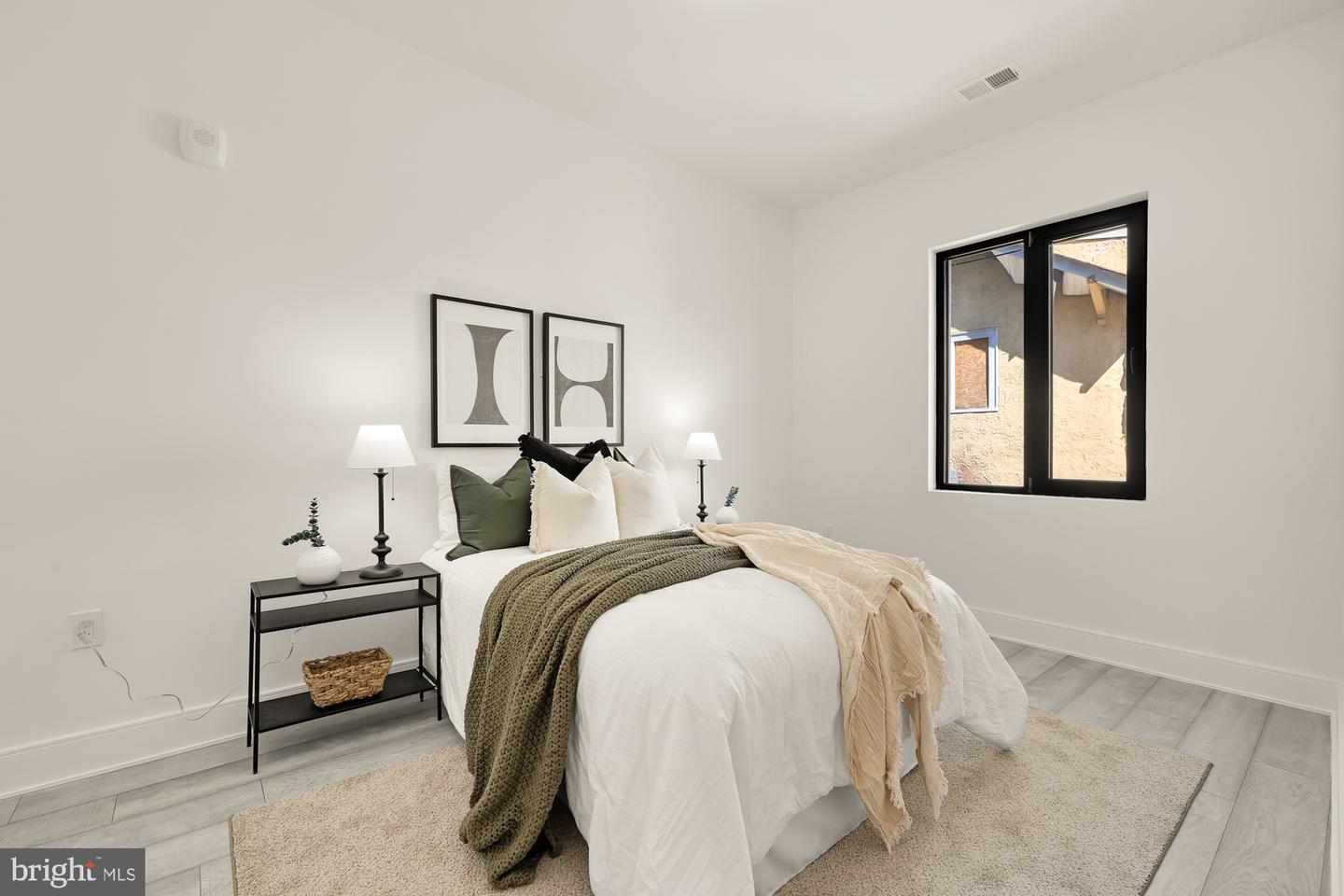 1001 RHODE ISLAND AVE NE #204, WASHINGTON, District Of Columbia 20018, 2 Bedrooms Bedrooms, ,2 BathroomsBathrooms,Residential,For sale,1001 RHODE ISLAND AVE NE #204,DCDC2199336 MLS # DCDC2199336