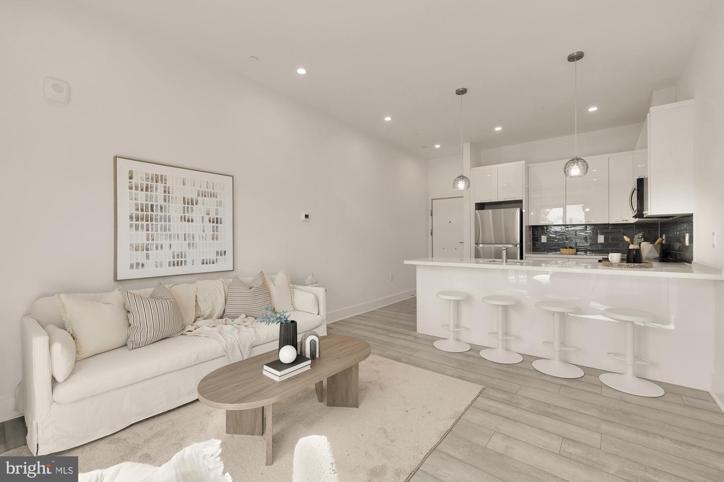 1001 RHODE ISLAND AVE NE #204, WASHINGTON, District Of Columbia 20018, 2 Bedrooms Bedrooms, ,2 BathroomsBathrooms,Residential,For sale,1001 RHODE ISLAND AVE NE #204,DCDC2199336 MLS # DCDC2199336