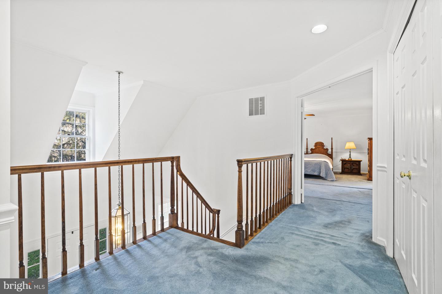 10333 HICKORY FOREST DR, OAKTON, Virginia 22124, 3 Bedrooms Bedrooms, ,2 BathroomsBathrooms,Residential,For sale,10333 HICKORY FOREST DR,VAFX2239034 MLS # VAFX2239034