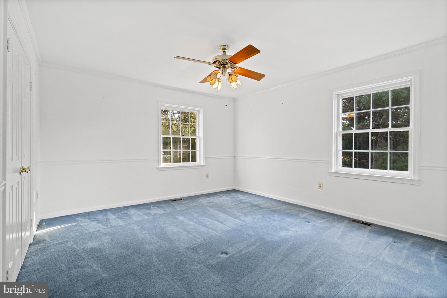 10333 HICKORY FOREST DR, OAKTON, Virginia 22124, 3 Bedrooms Bedrooms, ,2 BathroomsBathrooms,Residential,For sale,10333 HICKORY FOREST DR,VAFX2239034 MLS # VAFX2239034
