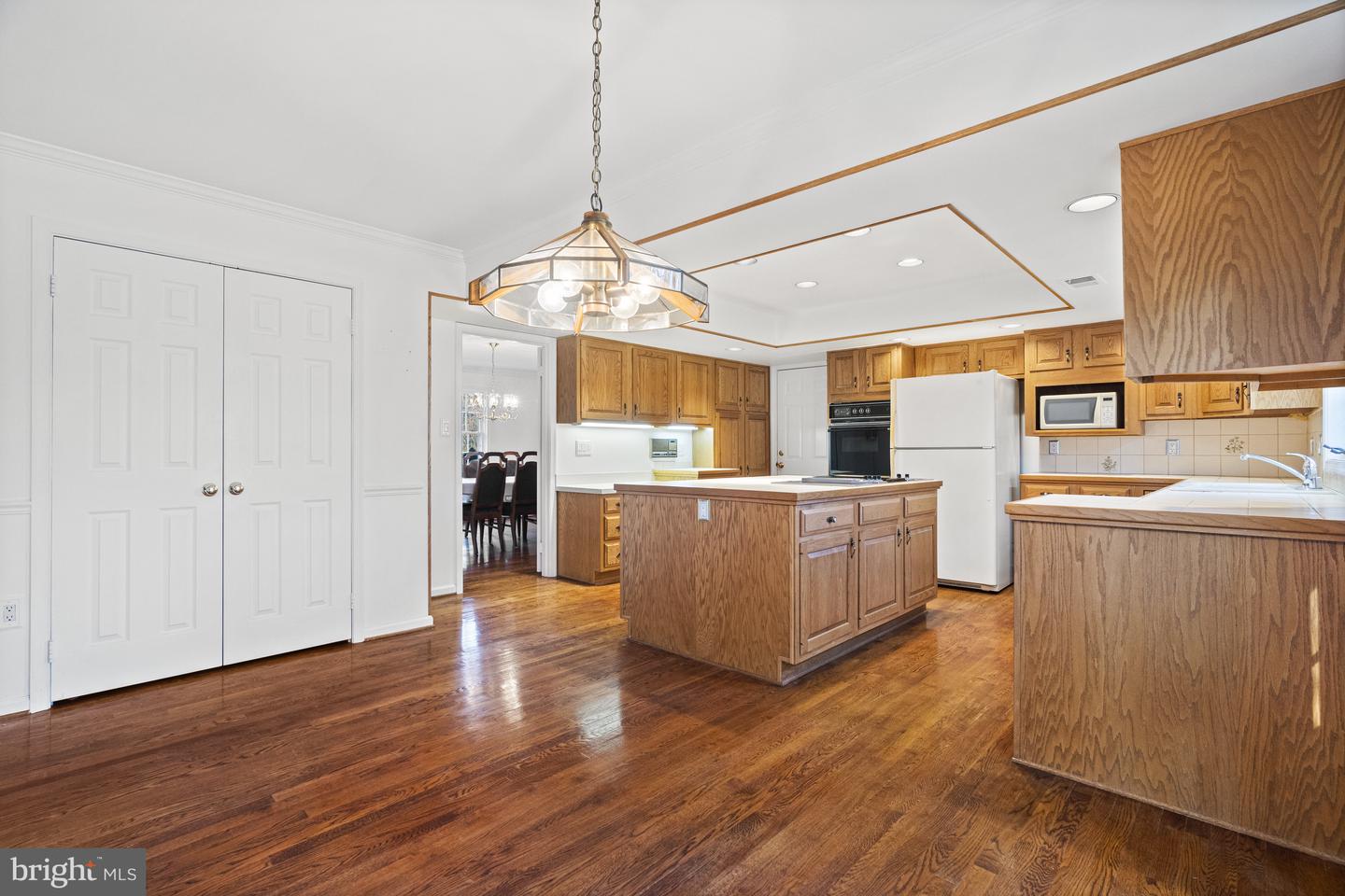 10333 HICKORY FOREST DR, OAKTON, Virginia 22124, 3 Bedrooms Bedrooms, ,2 BathroomsBathrooms,Residential,For sale,10333 HICKORY FOREST DR,VAFX2239034 MLS # VAFX2239034