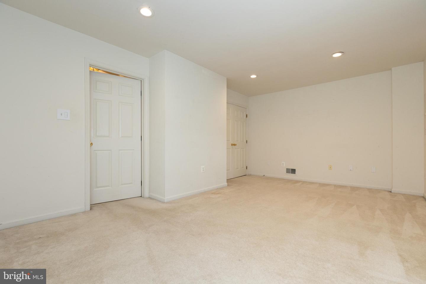 6376 JAMES HARRIS WAY, CENTREVILLE, Virginia 20121, 3 Bedrooms Bedrooms, ,2 BathroomsBathrooms,Residential,For sale,6376 JAMES HARRIS WAY,VAFX2238990 MLS # VAFX2238990