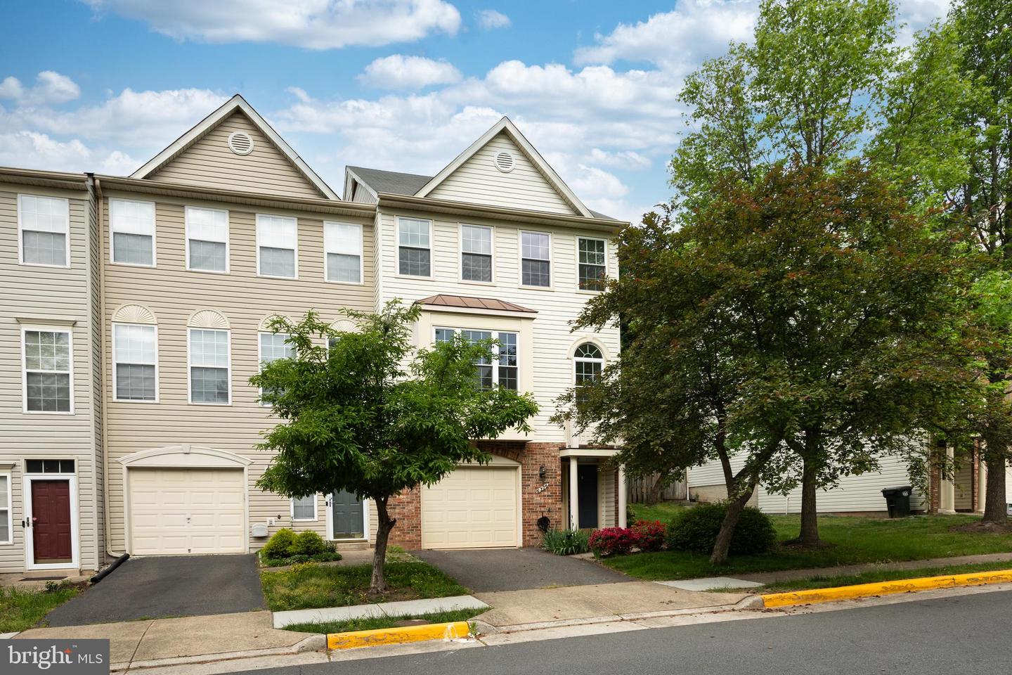 6376 JAMES HARRIS WAY, CENTREVILLE, Virginia 20121, 3 Bedrooms Bedrooms, ,2 BathroomsBathrooms,Residential,For sale,6376 JAMES HARRIS WAY,VAFX2238990 MLS # VAFX2238990