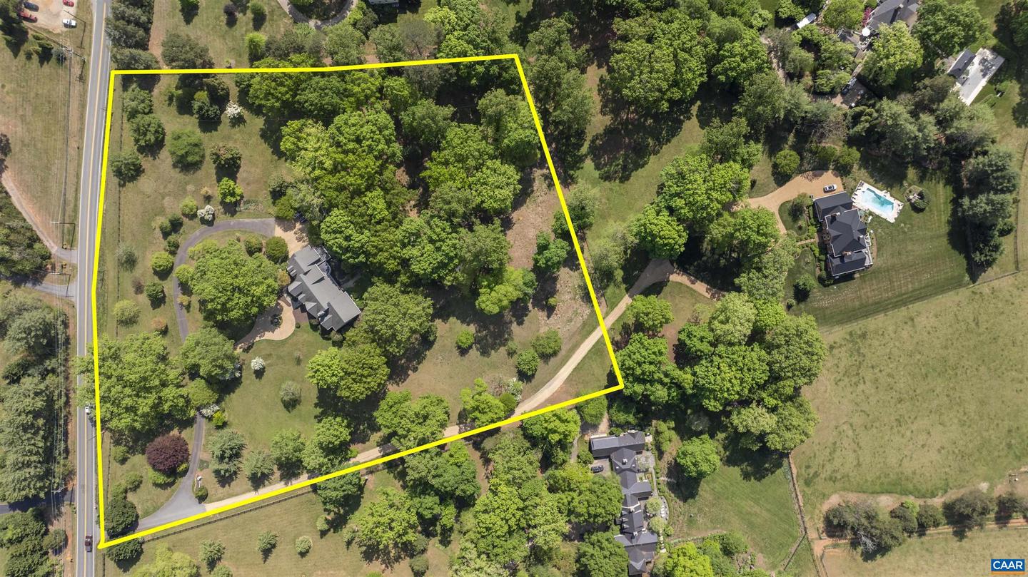 2121 GARTH RD, CHARLOTTESVILLE, Virginia 22901, 3 Bedrooms Bedrooms, ,3 BathroomsBathrooms,Residential,For sale,2121 GARTH RD,664135 MLS # 664135