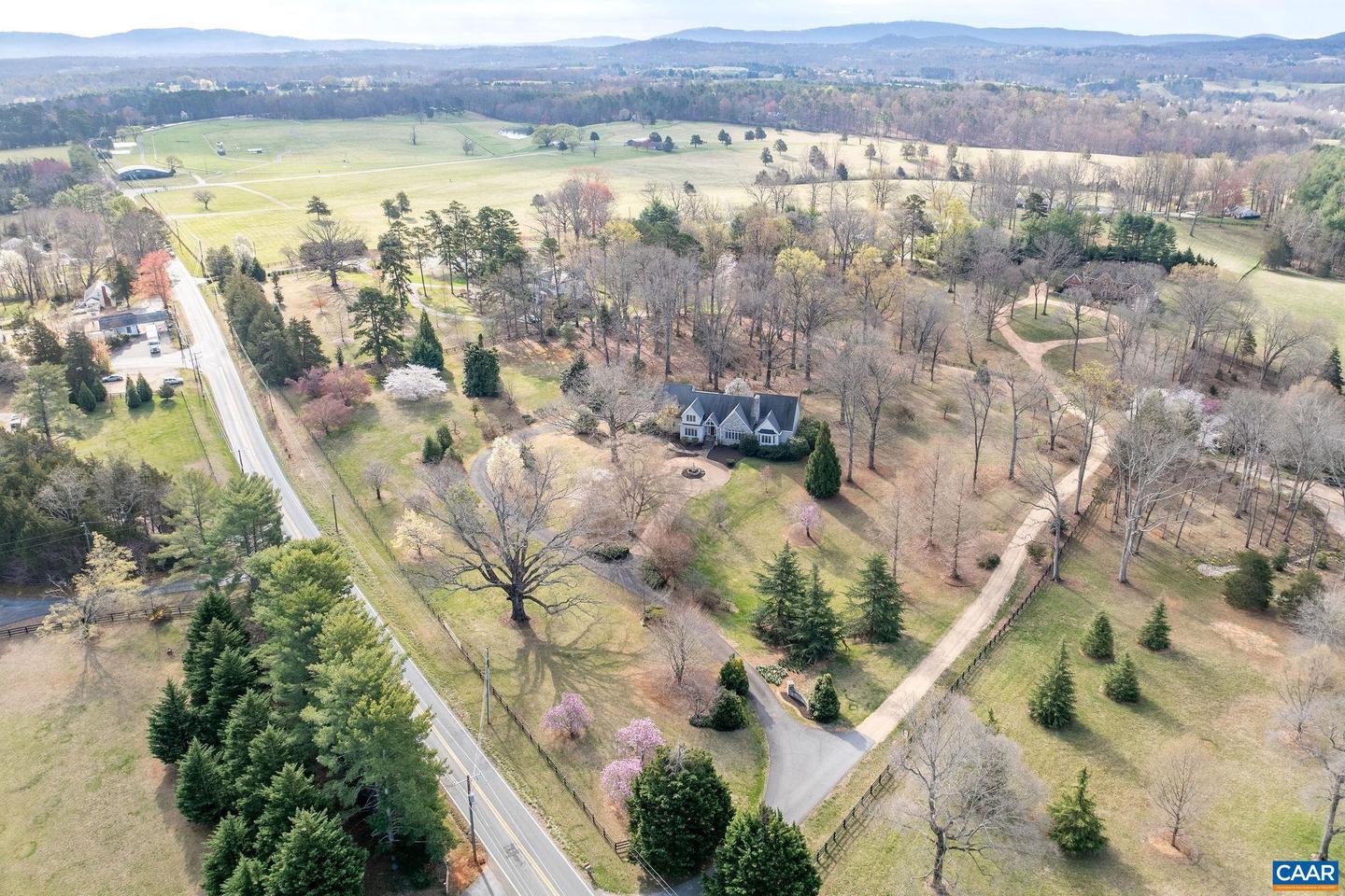 2121 GARTH RD, CHARLOTTESVILLE, Virginia 22901, 3 Bedrooms Bedrooms, ,3 BathroomsBathrooms,Residential,For sale,2121 GARTH RD,664135 MLS # 664135