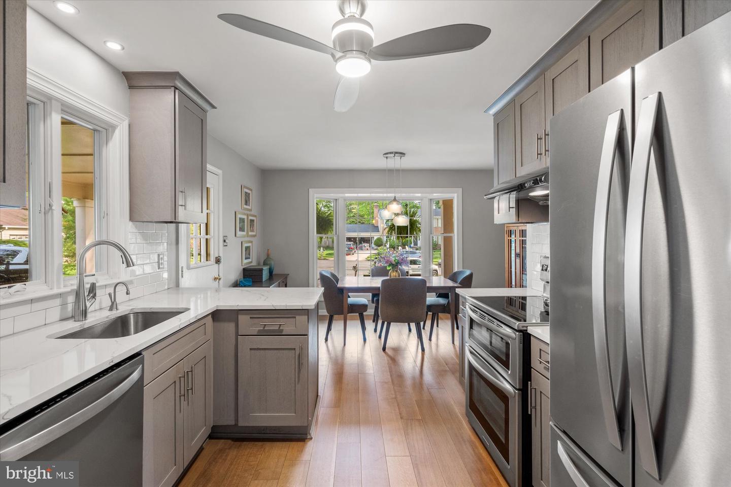 8221 TREEBROOKE LN, ALEXANDRIA, Virginia 22308, 4 Bedrooms Bedrooms, ,3 BathroomsBathrooms,Residential,For sale,8221 TREEBROOKE LN,VAFX2238988 MLS # VAFX2238988