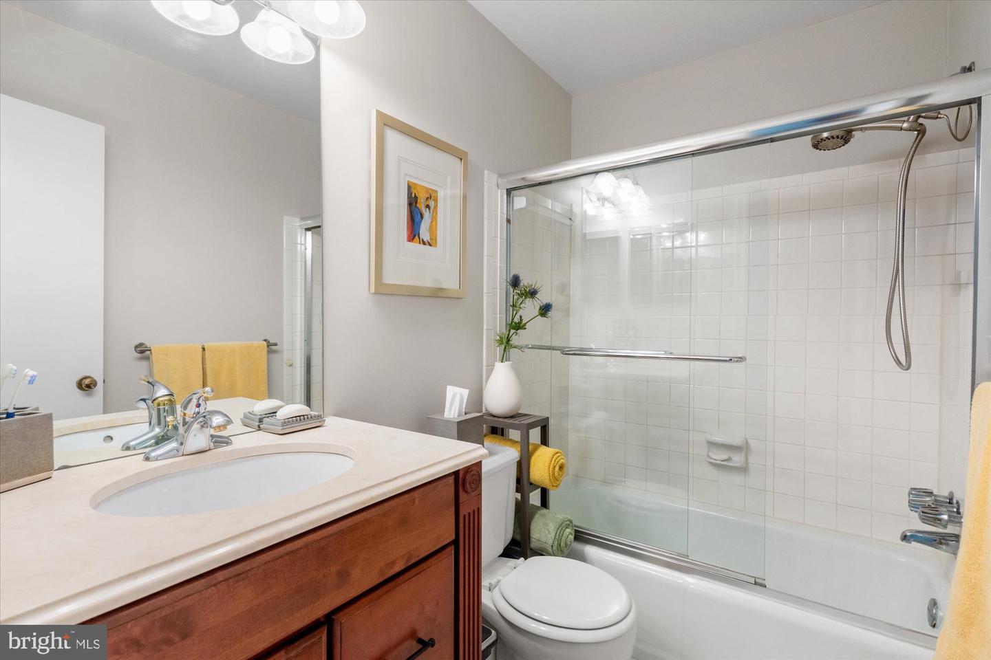 8221 TREEBROOKE LN, ALEXANDRIA, Virginia 22308, 4 Bedrooms Bedrooms, ,3 BathroomsBathrooms,Residential,For sale,8221 TREEBROOKE LN,VAFX2238988 MLS # VAFX2238988