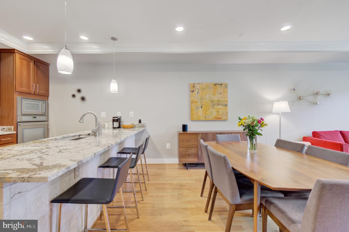 2448 ONTARIO RD NW #3, WASHINGTON, District Of Columbia 20009, 2 Bedrooms Bedrooms, ,2 BathroomsBathrooms,Residential,For sale,2448 ONTARIO RD NW #3,DCDC2199374 MLS # DCDC2199374