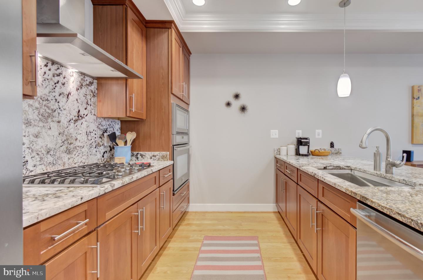 2448 ONTARIO RD NW #3, WASHINGTON, District Of Columbia 20009, 2 Bedrooms Bedrooms, ,2 BathroomsBathrooms,Residential,For sale,2448 ONTARIO RD NW #3,DCDC2199374 MLS # DCDC2199374
