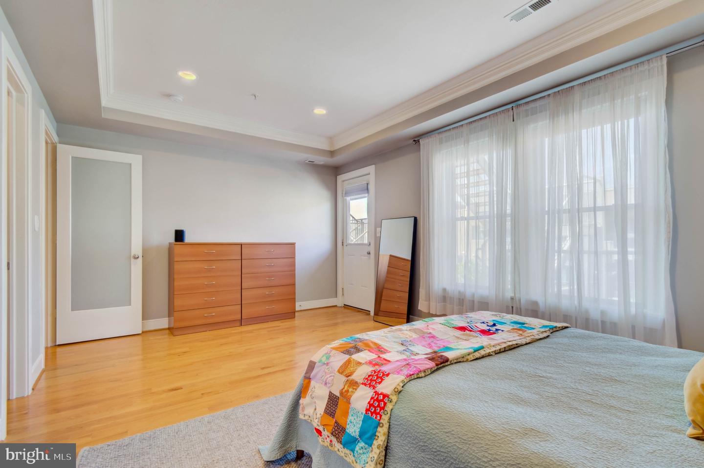 2448 ONTARIO RD NW #3, WASHINGTON, District Of Columbia 20009, 2 Bedrooms Bedrooms, ,2 BathroomsBathrooms,Residential,For sale,2448 ONTARIO RD NW #3,DCDC2199374 MLS # DCDC2199374