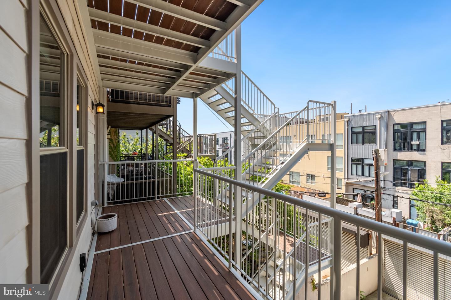2448 ONTARIO RD NW #3, WASHINGTON, District Of Columbia 20009, 2 Bedrooms Bedrooms, ,2 BathroomsBathrooms,Residential,For sale,2448 ONTARIO RD NW #3,DCDC2199374 MLS # DCDC2199374