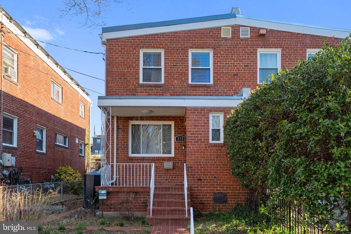 658 NICHOLSON ST NE, WASHINGTON, District Of Columbia 20011, 3 Bedrooms Bedrooms, 8 Rooms Rooms,1 BathroomBathrooms,Residential,For sale,658 NICHOLSON ST NE,DCDC2199456 MLS # DCDC2199456