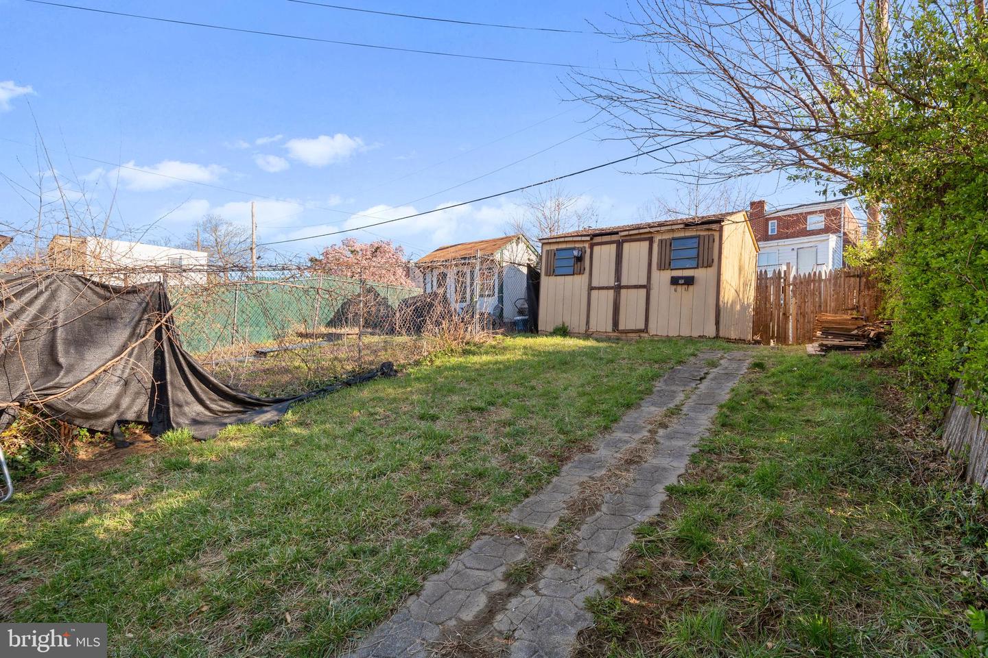 658 NICHOLSON ST NE, WASHINGTON, District Of Columbia 20011, 3 Bedrooms Bedrooms, 8 Rooms Rooms,1 BathroomBathrooms,Residential,For sale,658 NICHOLSON ST NE,DCDC2199456 MLS # DCDC2199456