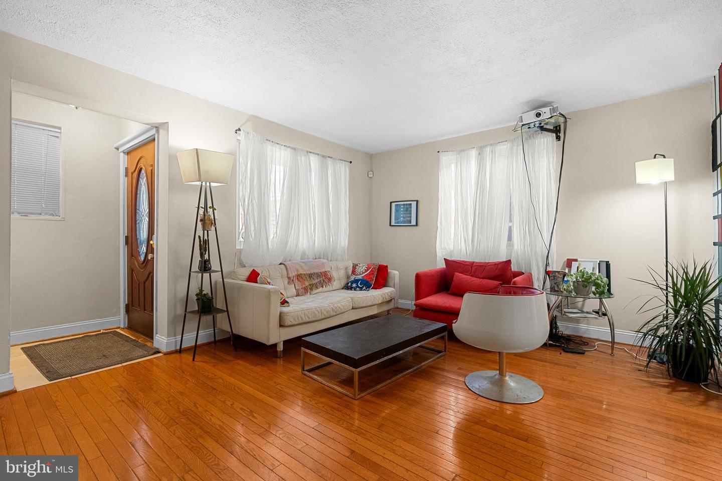 658 NICHOLSON ST NE, WASHINGTON, District Of Columbia 20011, 3 Bedrooms Bedrooms, 8 Rooms Rooms,1 BathroomBathrooms,Residential,For sale,658 NICHOLSON ST NE,DCDC2199456 MLS # DCDC2199456