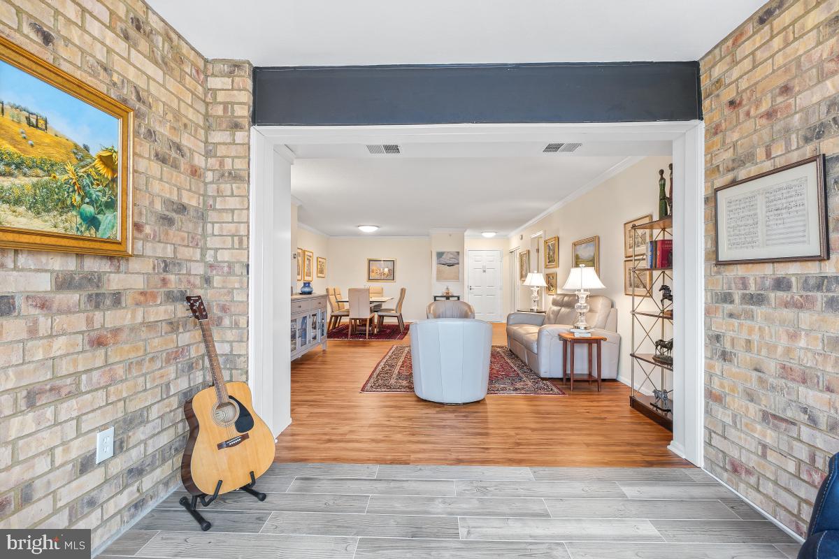 5901 MOUNT EAGLE DR #509, ALEXANDRIA, Virginia 22303, 2 Bedrooms Bedrooms, 8 Rooms Rooms,2 BathroomsBathrooms,Residential,For sale,5901 MOUNT EAGLE DR #509,VAFX2239236 MLS # VAFX2239236