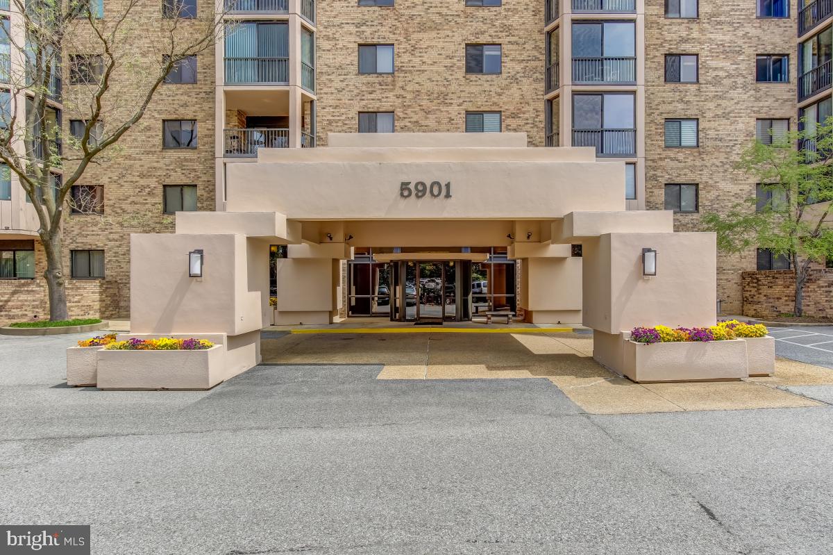 5901 MOUNT EAGLE DR #509, ALEXANDRIA, Virginia 22303, 2 Bedrooms Bedrooms, 8 Rooms Rooms,2 BathroomsBathrooms,Residential,For sale,5901 MOUNT EAGLE DR #509,VAFX2239236 MLS # VAFX2239236