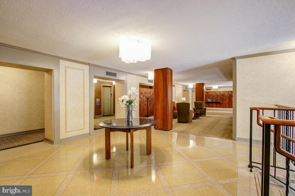 5901 MOUNT EAGLE DR #509, ALEXANDRIA, Virginia 22303, 2 Bedrooms Bedrooms, 8 Rooms Rooms,2 BathroomsBathrooms,Residential,For sale,5901 MOUNT EAGLE DR #509,VAFX2239236 MLS # VAFX2239236