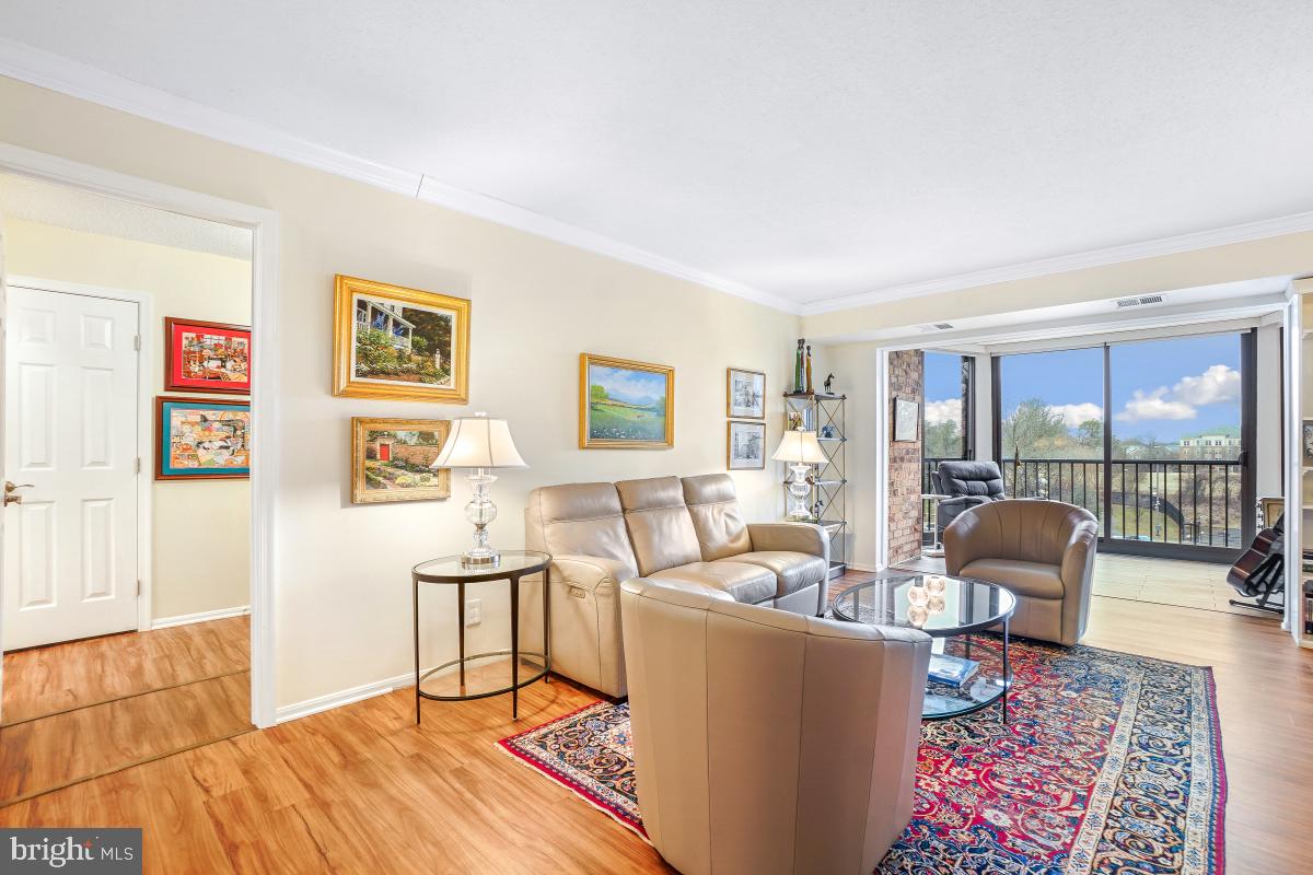 5901 MOUNT EAGLE DR #509, ALEXANDRIA, Virginia 22303, 2 Bedrooms Bedrooms, 8 Rooms Rooms,2 BathroomsBathrooms,Residential,For sale,5901 MOUNT EAGLE DR #509,VAFX2239236 MLS # VAFX2239236