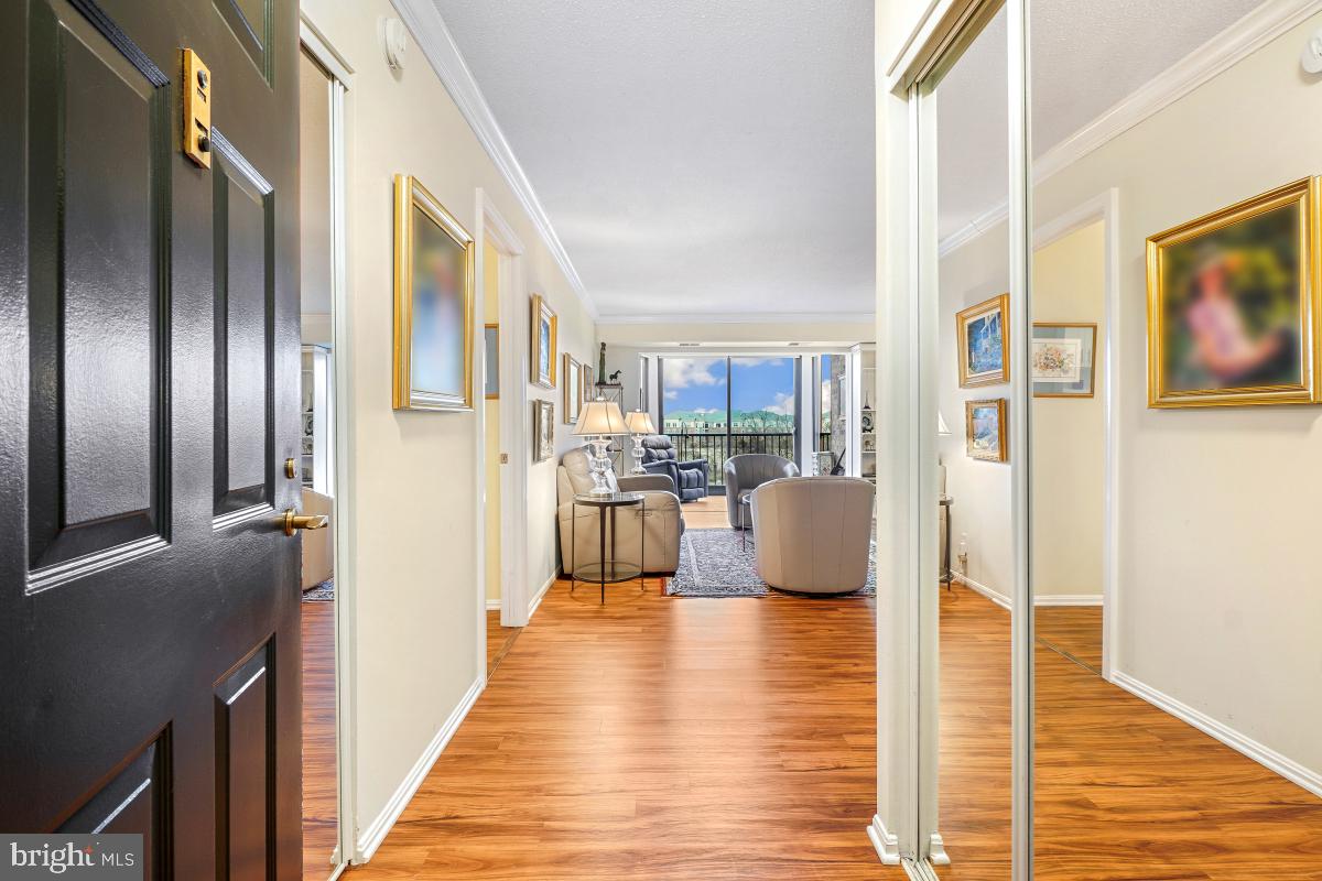 5901 MOUNT EAGLE DR #509, ALEXANDRIA, Virginia 22303, 2 Bedrooms Bedrooms, 8 Rooms Rooms,2 BathroomsBathrooms,Residential,For sale,5901 MOUNT EAGLE DR #509,VAFX2239236 MLS # VAFX2239236